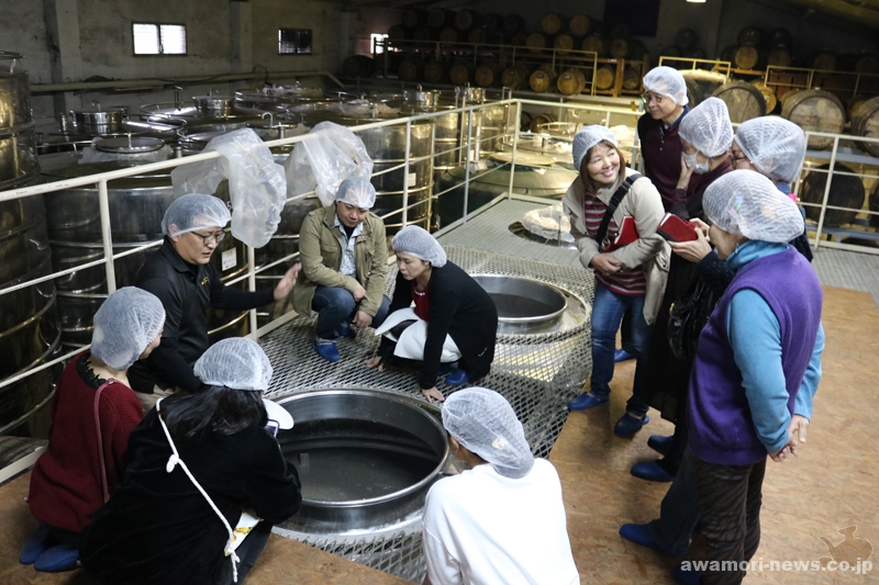 発酵段階での香りの違いを参加者で体験！