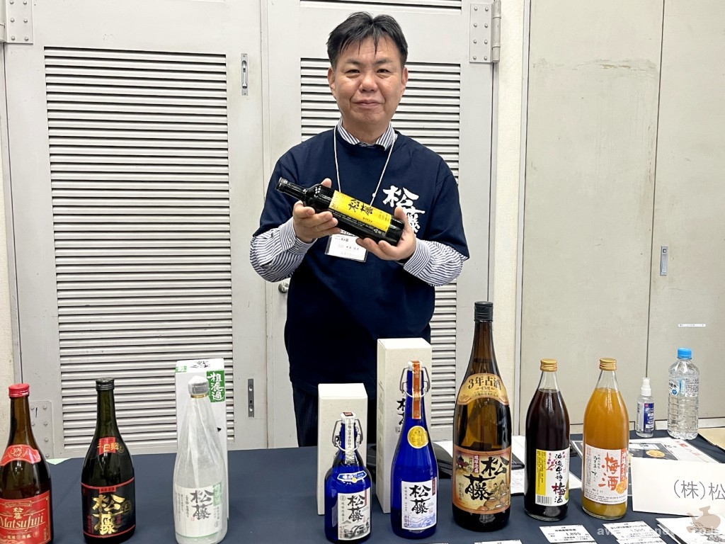 松藤さんのイチオシは、大人気のテッパン商品「プレミアムブレンド」。