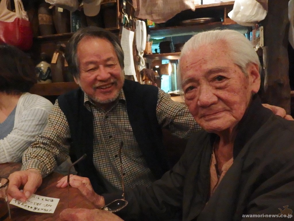 （左）泡盛と琉球料理うりずん創業者・故土屋實幸氏（右）醸界飲料新聞（泡盛新聞）創刊編集長・故仲村征幸。