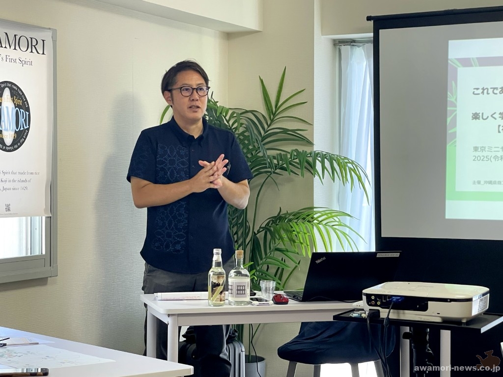 「楽しく学ぶ泡盛講座」のプロデューサーでもある新里さん